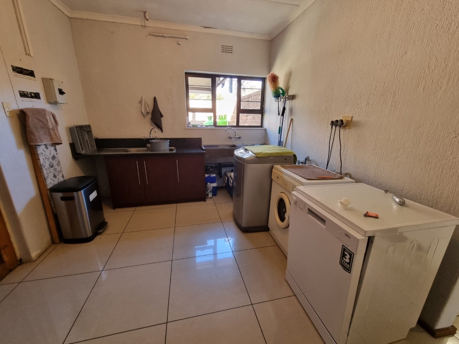 To Let 4 Bedroom Property for Rent in Panorama Free State